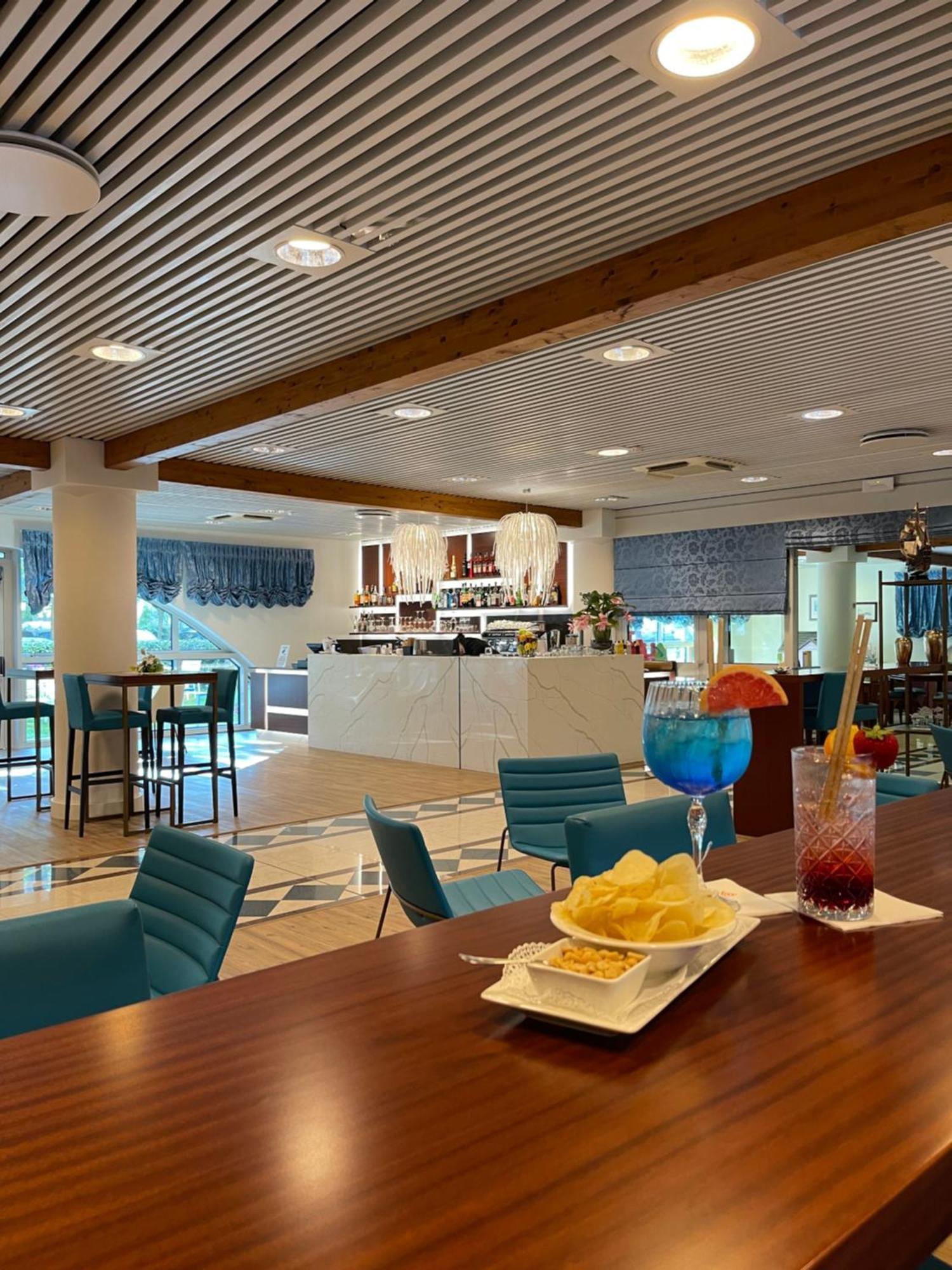 Aparthotel Holiday Bibione Esterno foto
