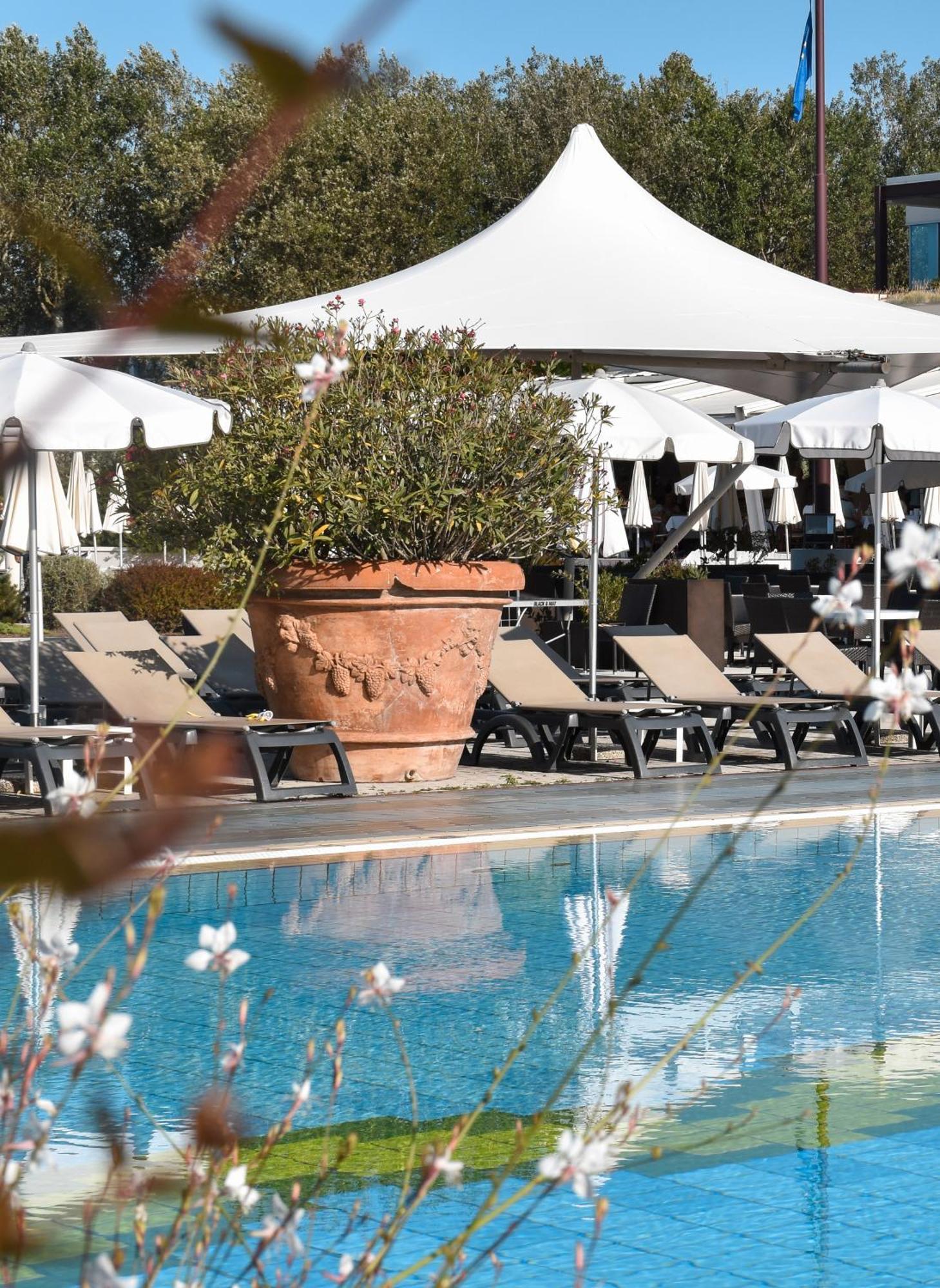 Aparthotel Holiday Bibione Esterno foto