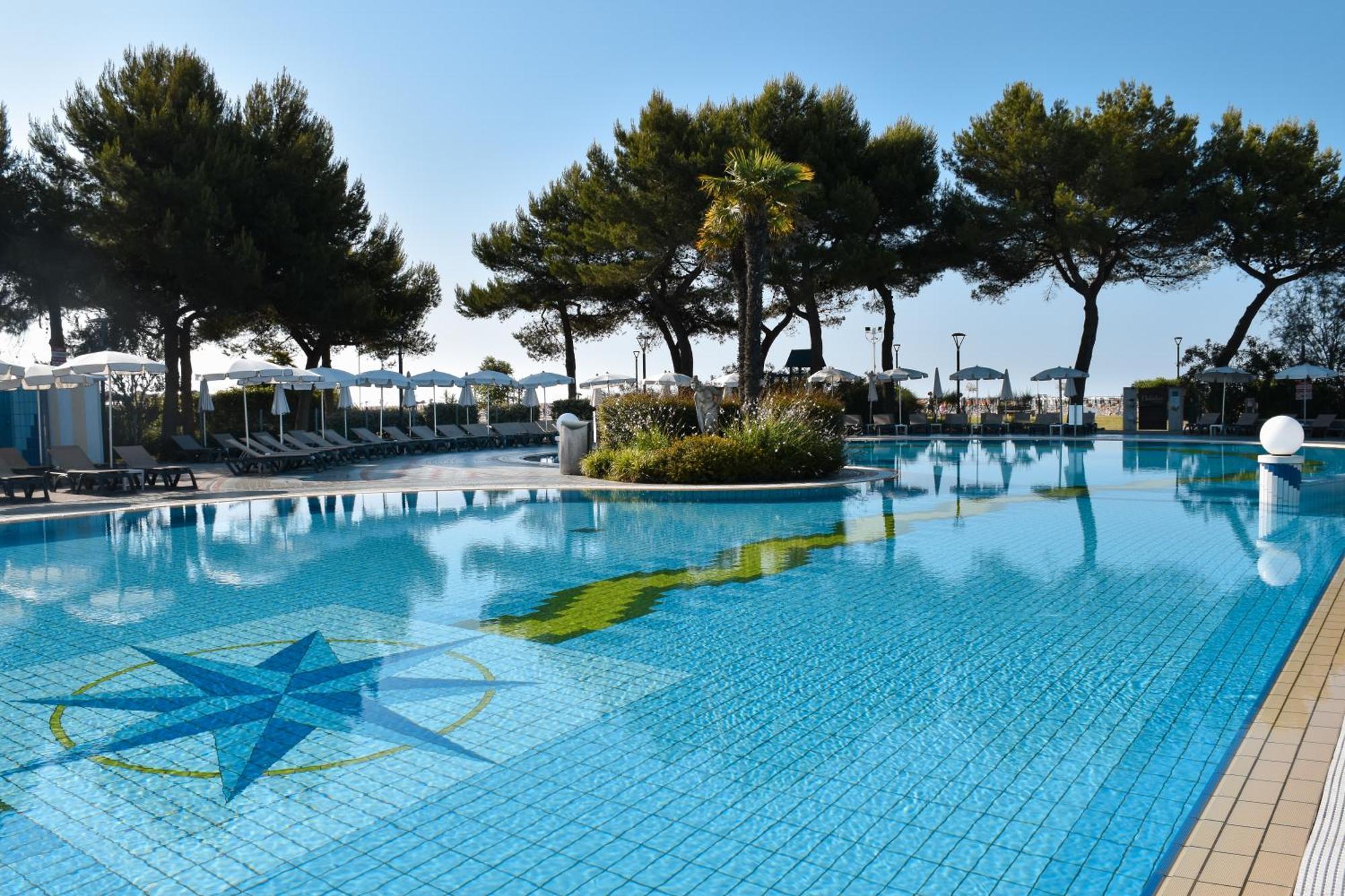 Aparthotel Holiday Bibione Esterno foto
